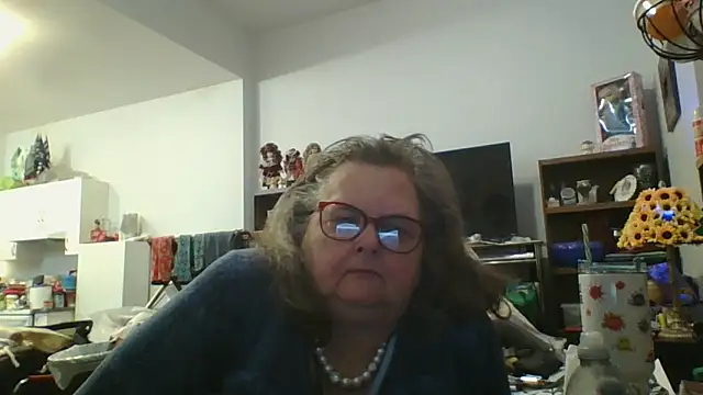 TiguhguhrsRose online show from January 16, 1:20 am