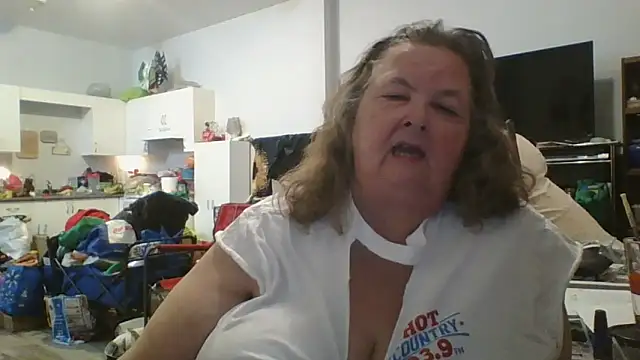 TiguhguhrsRose online show from November 25, 1:39 am