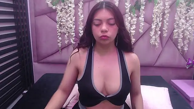 Snapshot of kim_sweet_69 chatting on December 3, 12:48 pm kim sweet 69 online show from December 3, 12:48 pm