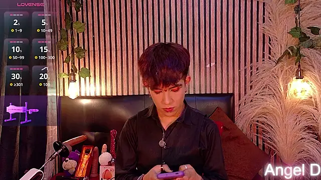 Angeldust19 online show from March 19, 3:28 am