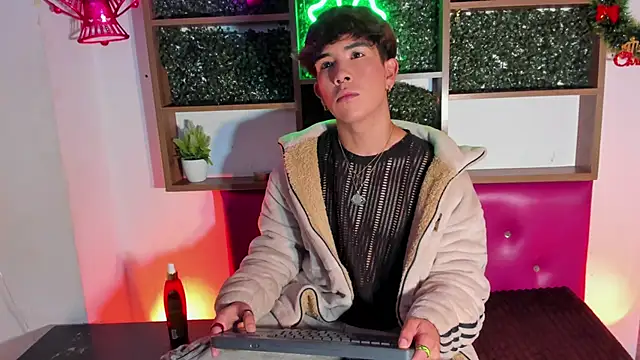 Angeldust19 online show from November 20, 3:29 am