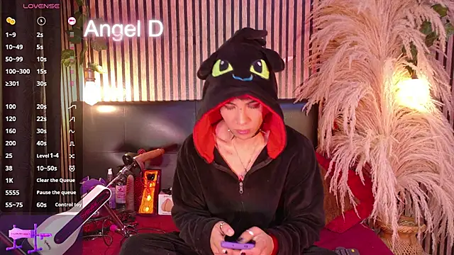 Angeldust19 online show from March 4, 3:36 am