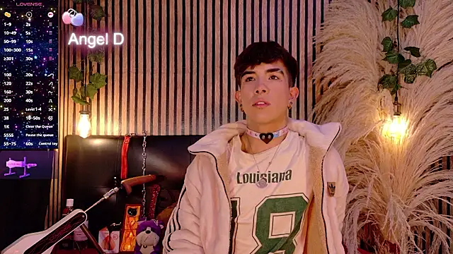 Angeldust19 online show from February 17, 2:20 am