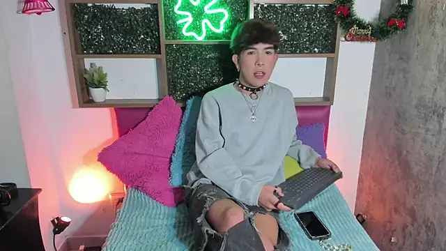 Angeldust19 online show from November 21, 4:00 am