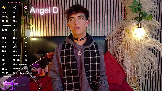 Angeldust19 online show from March 3, 3:13 am