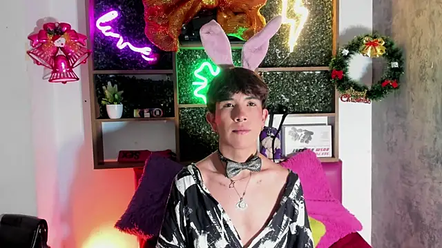 Angeldust19 online show from December 4, 3:05 am