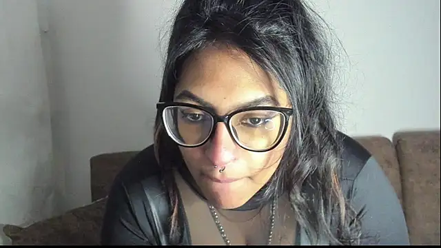 CattleyaSahara online show from November 14, 1:42 am