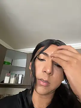 Snapshot of Hopemoretti chatting on November 18, 7:06 pm Hopemoretti online show from November 18, 7:06 pm