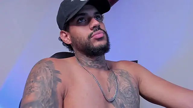 LuigiVitale 1 online show from February 26, 2:00 am