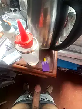 dey199524 online show from December 2, 6:31 pm