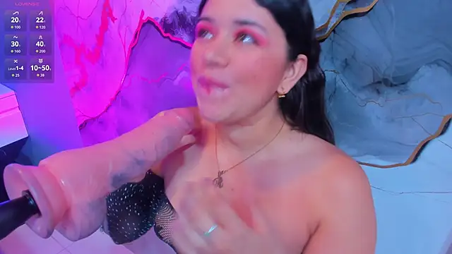 Snapshot of paris_secret chatting on November 14, 11:47 am paris secret online show from November 14, 11:47 am