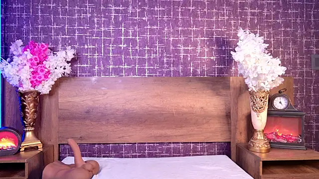 zyrastorm online show from December 2, 4:30 pm