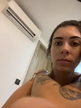 Snapshot of fer-nanda chatting on February 22, 6:31 pm fer-nanda online show from February 22, 6:31 pm