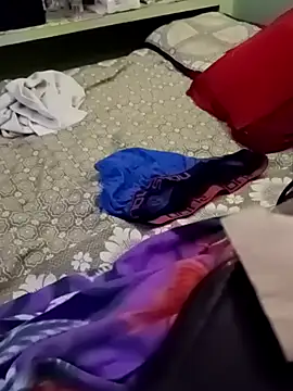 Snapshot of Aahana_Shanura chatting on February 16, 7:34 pm Aahana Shanura online show from February 16, 7:34 pm