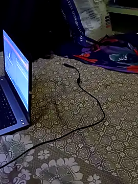 Snapshot of Aahana_Shanura chatting on February 24, 6:42 pm Aahana Shanura online show from February 24, 6:42 pm