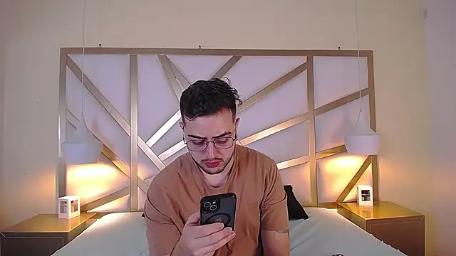 Ethan Greys online show from December 4, 4:11 am