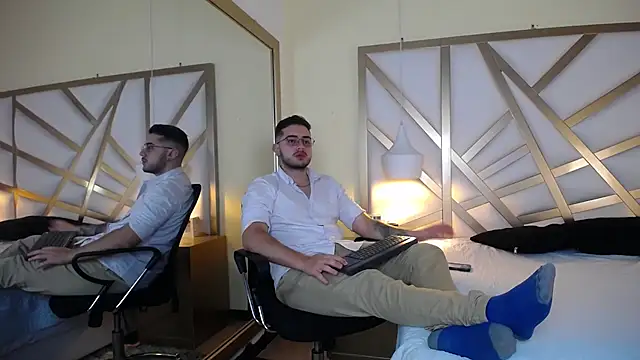 Ethan Greys online show from December 5, 4:22 am