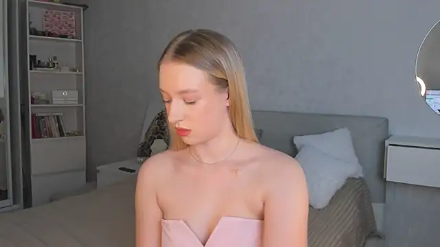 elldiana online show from March 3, 5:25 am