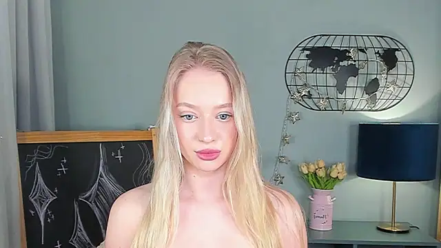 elldiana online show from April 14, 1:43 am