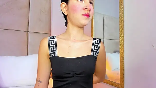 Snapshot of angelaG1 chatting on February 13, 12:16 pm angelaG1 online show from February 13, 12:16 pm