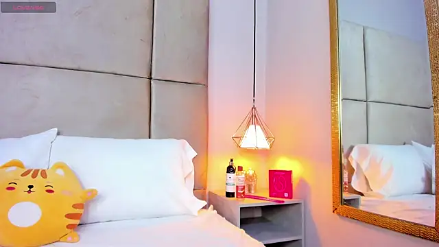 angelaG1 online show from March 11, 8:03 pm