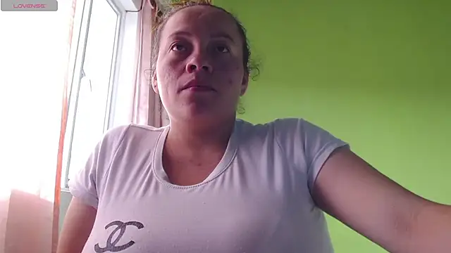 Rouse hot  online show from July 24, 9:33 pm