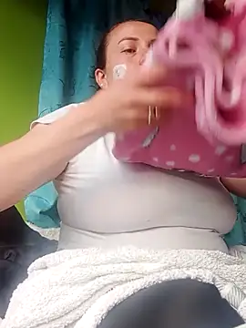 Rouse hot  online show from December 17, 8:25 pm