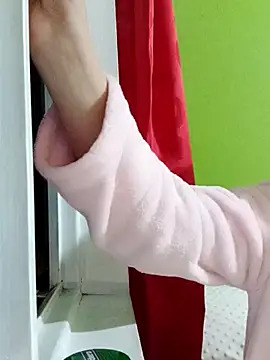 Rouse hot  online show from January 7, 12:26 am