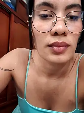 Mia saaenz online show from November 14, 9:18 pm