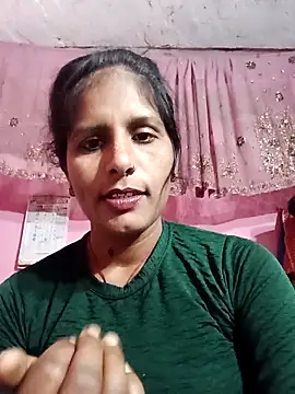 Snapshot of Pirvesh_singh chatting on February 9, 8:45 am Pirvesh singh online show from February 9, 8:45 am