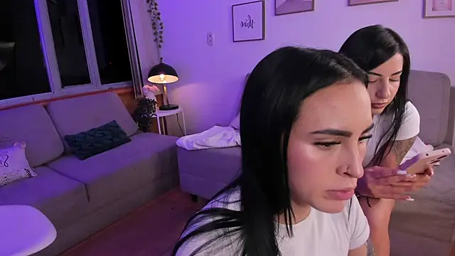 Linda  fiore online show from February 7, 5:04 am