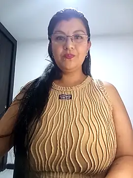 CelesteAlvarez1989 online show from April 14, 5:01 am