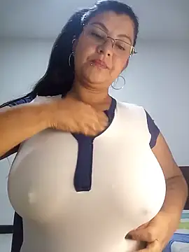 CelesteAlvarez1989 online show from June 14, 7:31 am