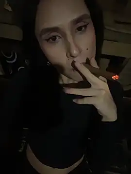 Isabella Hillss online show from February 11, 2:44 am