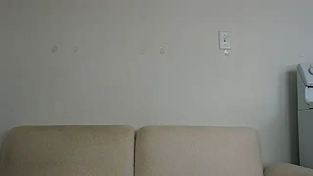 alex islivee online show from April 3, 6:58 pm
