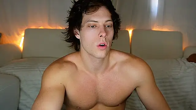 alex islivee online show from March 22, 5:47 pm