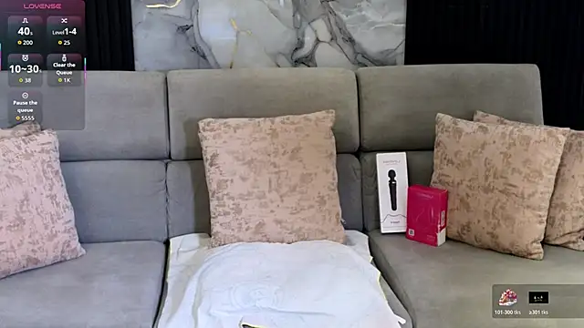 zendayavg online show from December 15, 12:33 pm