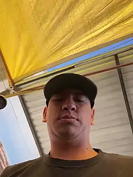 algila08 online show from March 10, 7:07 pm