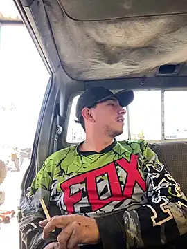 algila08 online show from March 24, 9:26 pm