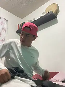 algila08 online show from February 15, 4:24 am