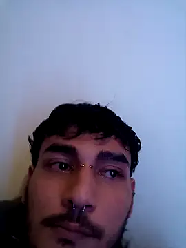 Snapshot of Brunicci chatting on November 25, 8:25 am Brunicci online show from November 25, 8:25 am