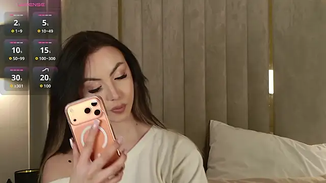 Snapshot of RileyHeaven chatting on February 14, 12:00 am RileyHeaven online show from February 14, 12:00 am