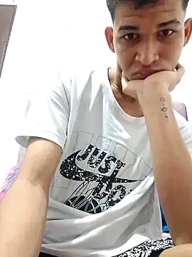 Luigi cumming1 online show from November 28, 7:19 am