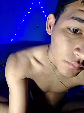 Luigi cumming1 online show from December 16, 6:23 pm