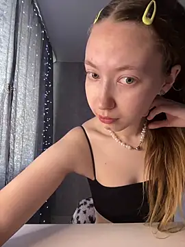 Holy Poly online show from April 3, 5:25 am