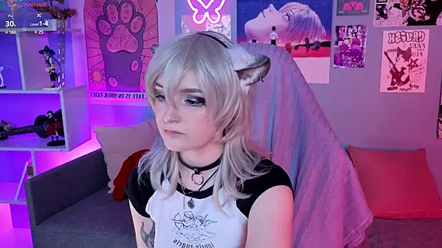 vronnier online show from April 15, 3:38 pm