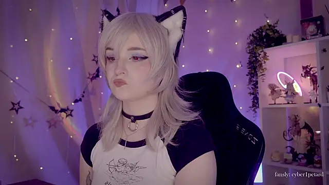 vronnier online show from December 18, 3:05 pm