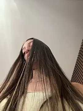 Snapshot of BelleRune chatting on March 20, 8:08 pm BelleRune online show from March 20, 8:08 pm