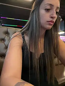 BelleRune online show from April 2, 7:20 pm