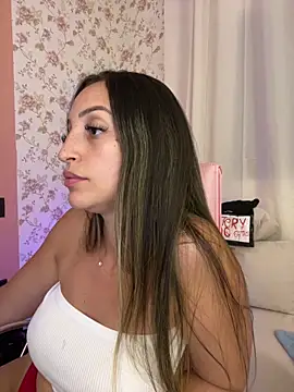 BelleRune online show from February 16, 5:33 pm